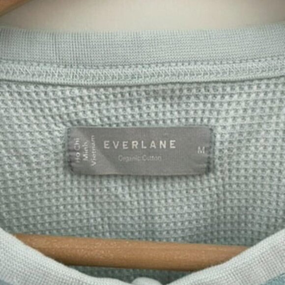 organic cotton waffle weave jersey knit long sleeve button up cropped cardigan - Picture 4 of 4